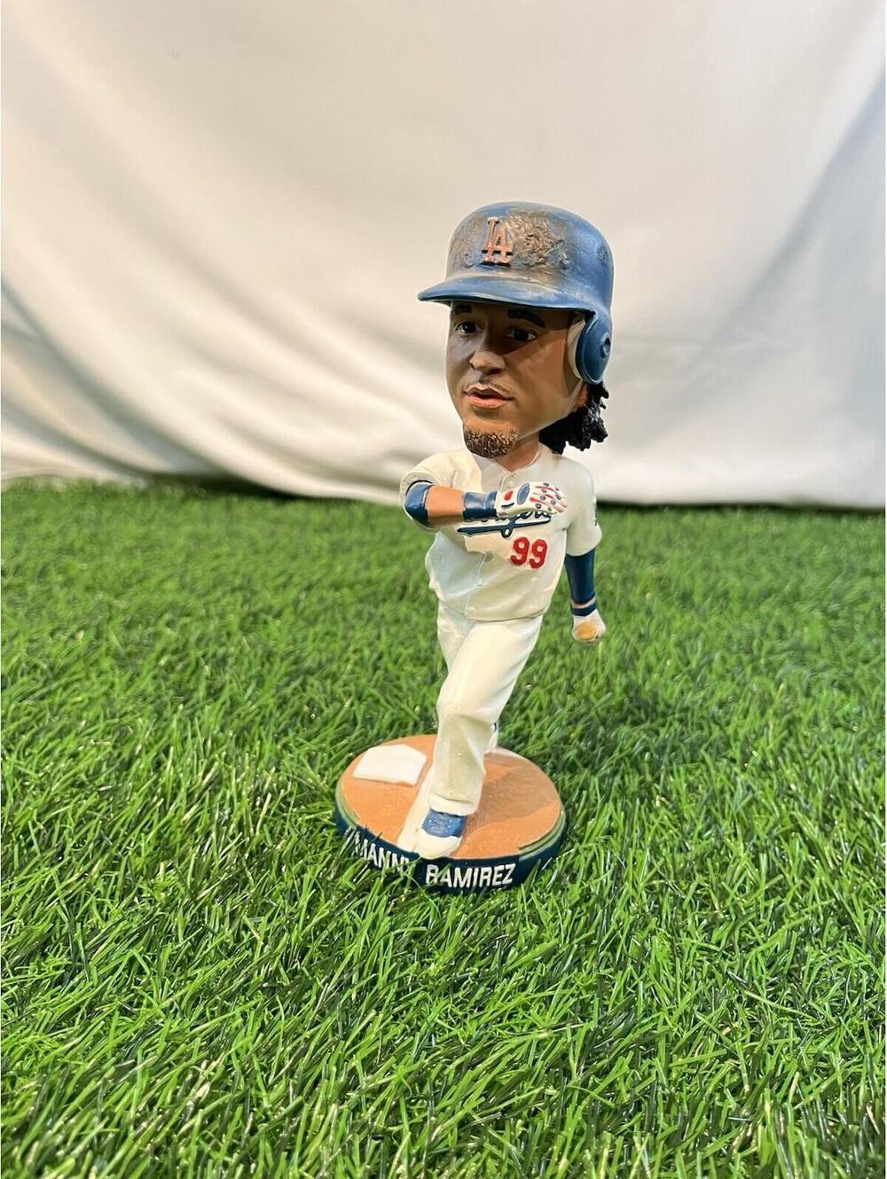2009 MLB Los Angeles Dodgers SGA Manny Ramirez Bobblehead MISSING BAT